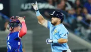 ¡Encendido! Jonathan Aranda conecta su sexto HR de la temporada en victoria Rays sobre Blue Jays