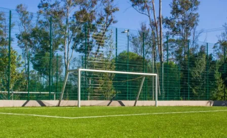 FMF renueva cancha de futbol en la CDMX 